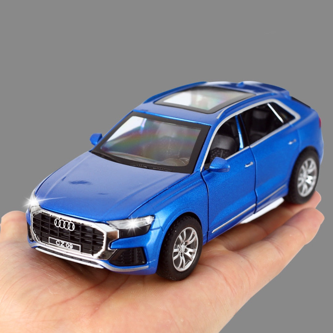 Audi Q8 Metal Car Toys For Kids 1:32 - Blue