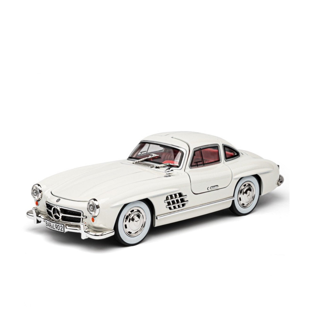 Mercedes Benz 300Sl Metal Car Toys For Kids 1:24 - White