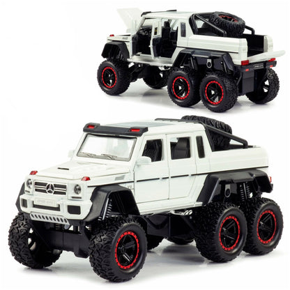 Mercedes Benz G-63 AMG 6x6 Off Road 1:24 [White]